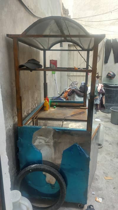 Burger fries counter