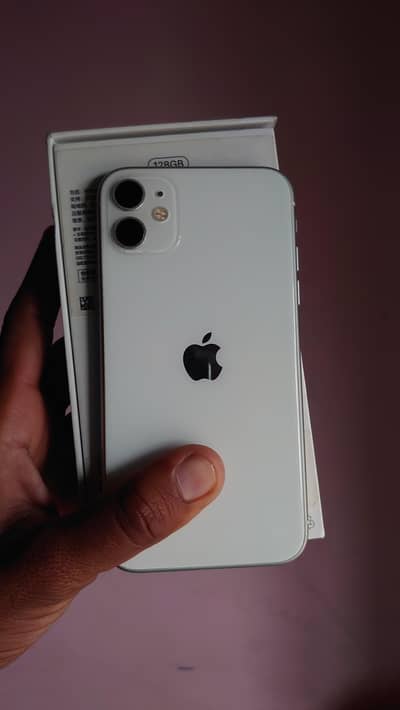 Iphone 11 Factory unlock 128gb Exchange possible