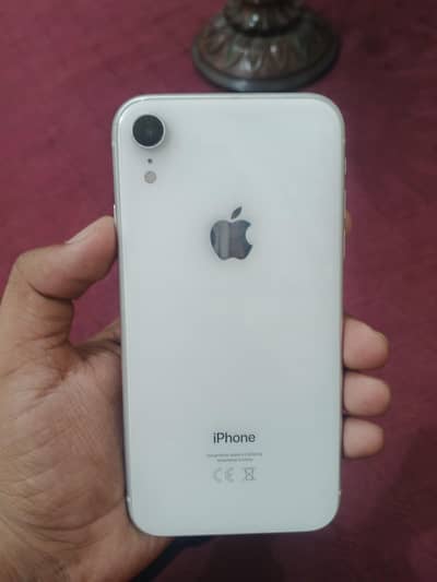 iphone xr 64 GB