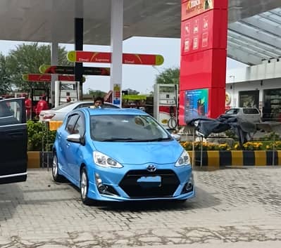 Toyota Aqua S Style Model 2015