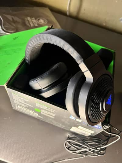 Razer Kraken Chroma 7.1 Gaming Headphones - RGB - Box Open Headset