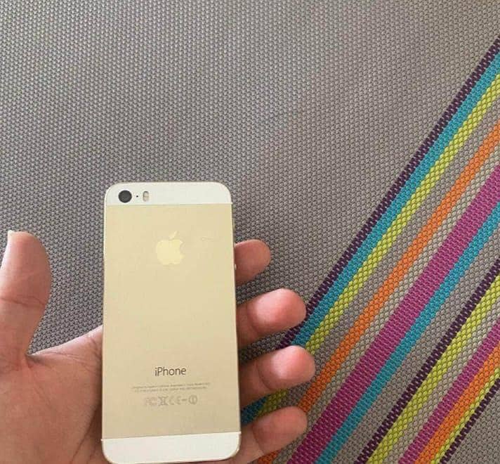 iphone 5 or 5s - Mobile Phones - 1112830439