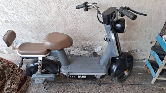 Sug Electric Scooty  Sug Company Made in China 12v 20Ah