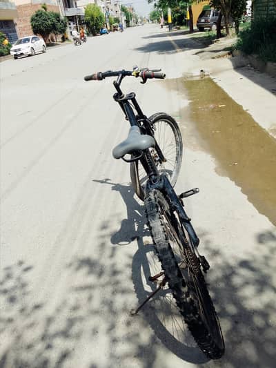 streethawk kids bicycle in black colour