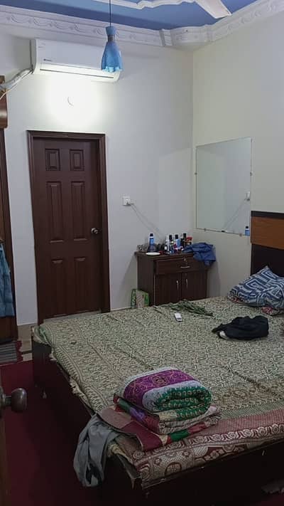 Upper Portion In Federal B Area - Block 14 Sized 120 Square Yards Is Available