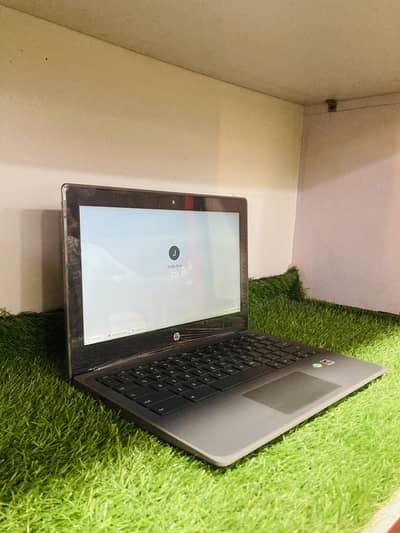 Hp chrome book G8 EE