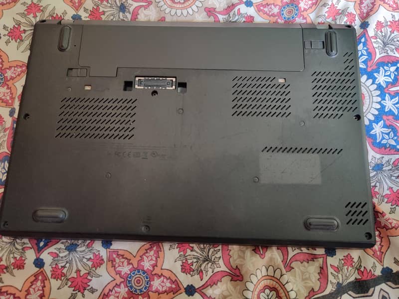 Lenovo Core i5 6th Gen | 16GB RAM | SSD Laptop  For SALE 6