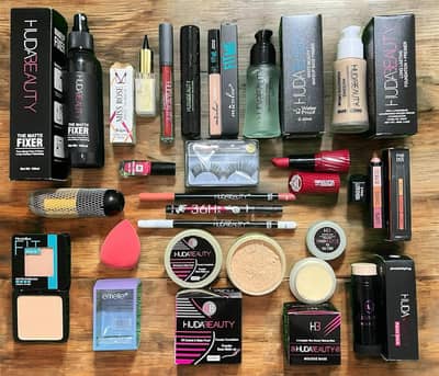 Ultimate Makeup Deal - 20 in 1 Comprehensive Beauty Set Huda beauty