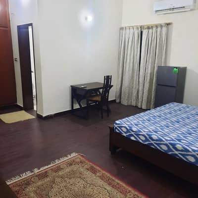 One Master Bedroom Fully Furnished Available For Rent With Kitchen Car Parking