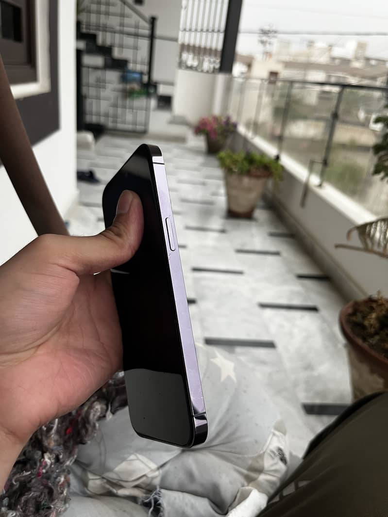 iPhone 14 Pro Max 6