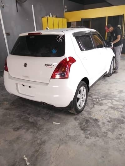 Suzuki Swift 2016 – Automatic | White