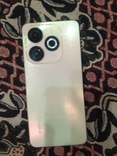 Infinix smart 8 (4Gb Ram / 64 Gb Storage Excellent Condition