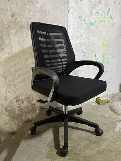 Low Back Chair/Office Chair/Chair/Mesh Chair/Staff Chair/Revolving