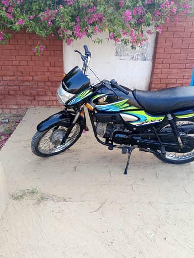 Honda prider100c18/19modle. 03042467561