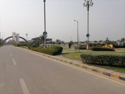 Good Location Plot For Sale In Sitara Diamond