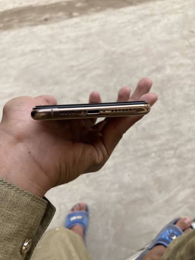 I phone Xs max factory unlock 64 Gb panel change battery original