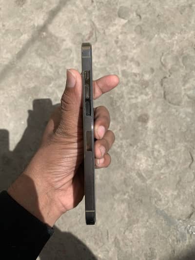 iPhone 14 Pro Max jv