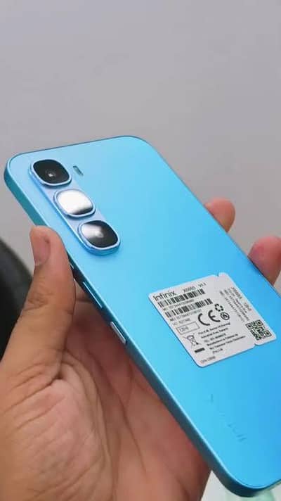 infinix hot 60 pro 8/128  brand new box open 10 days use
