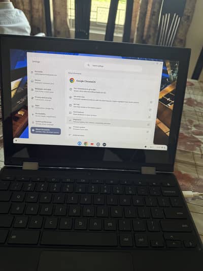 lenovo chrome book touch nd type gud condition total k no fault geniun