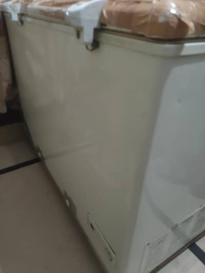 Waves Deep Freezer | 10/10 Condition | Home Used | No Fault