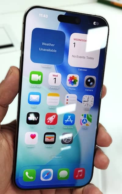 iPhone 16 Pro Max 256GB | 98% Battery | Factory Unlocked | Like New