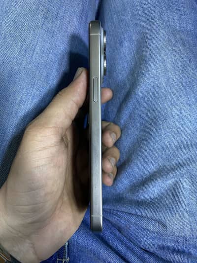 Natural titanium 256 gb 88%health