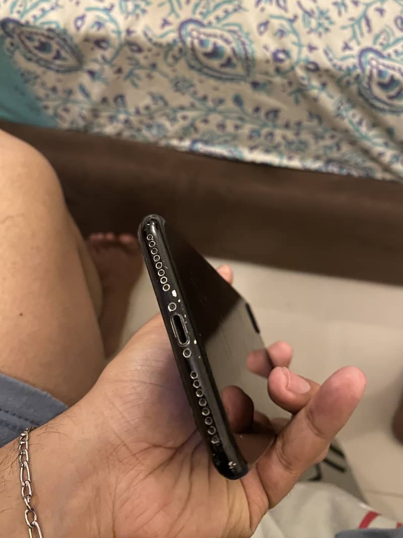 Apple iPhone 7 Plus 2