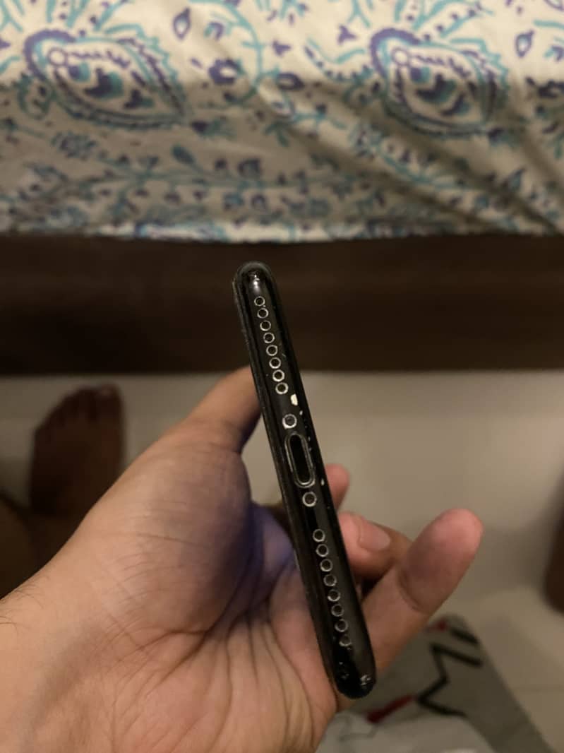 Apple iPhone 7 Plus 3