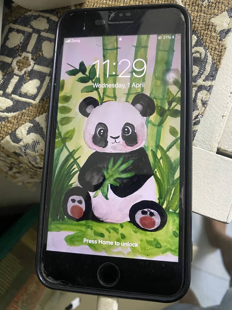 Apple iPhone 7 Plus 5