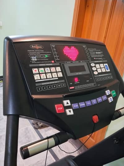 Fitness Heavy Duty Treadmill - Excellent Condition fitness machine