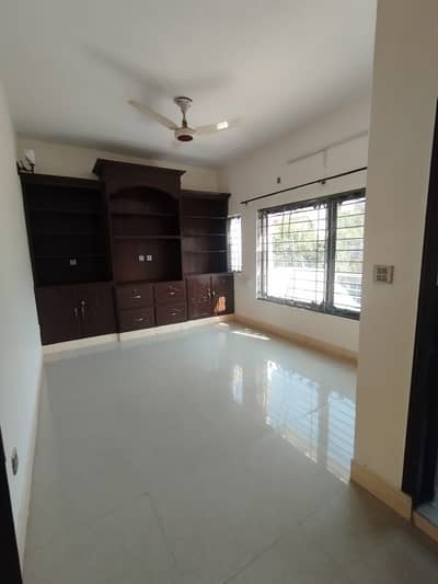 Renovated 4 Bedroom Beautiful House