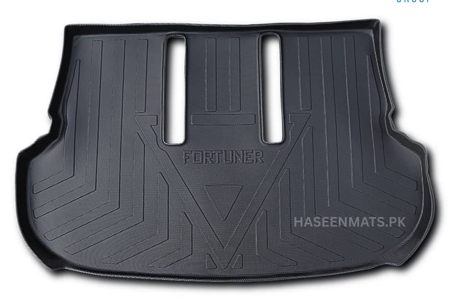 Fortuner Trunk Mat 0