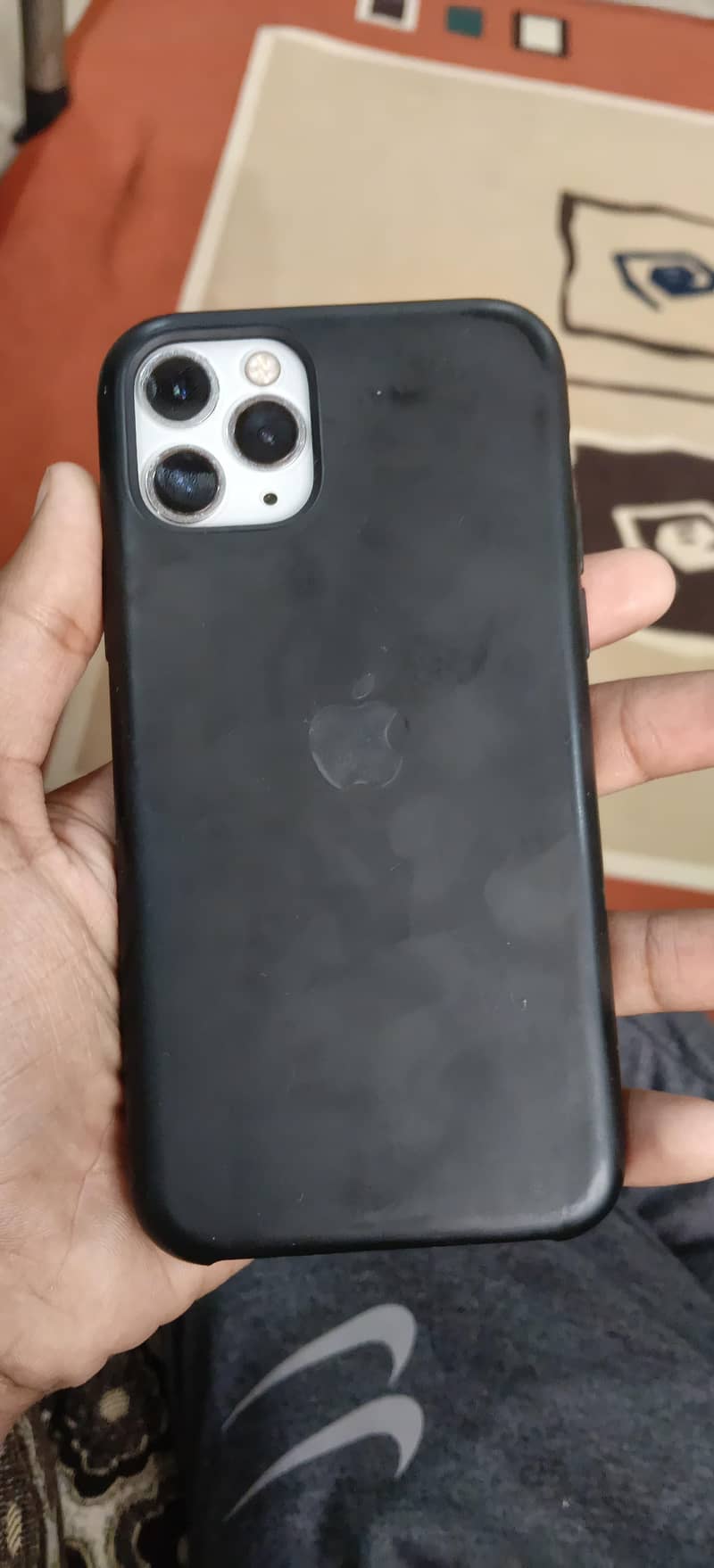IPHONE 11 PRO 7