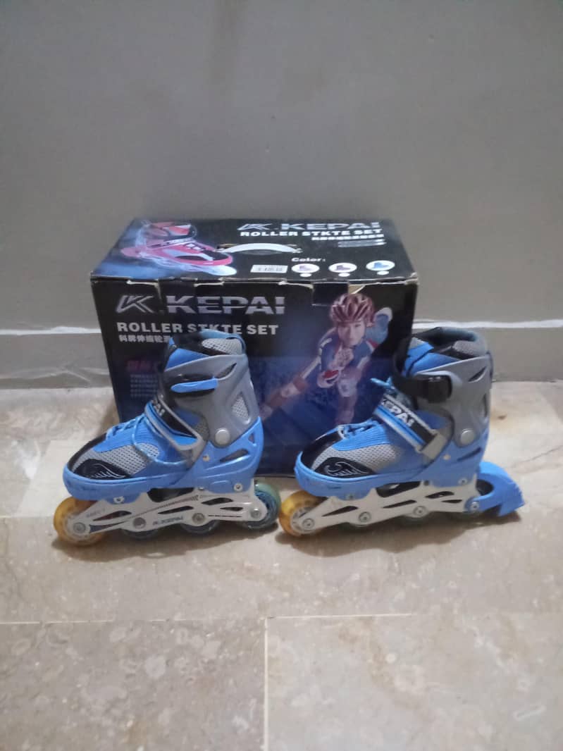 SKATES 10/10 CONDITION 0