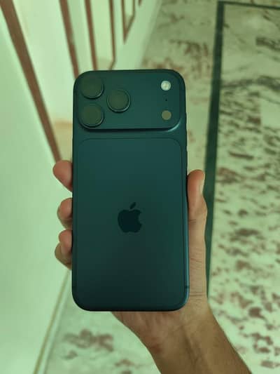 iPhone 17 Pro Max 256GB Blue | 100% Battery | HK Version | With Box