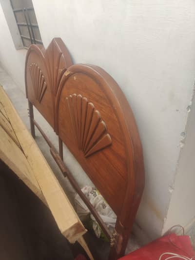 dubble bed  for selling very cheap at kanal town street no. 5 Peshawar