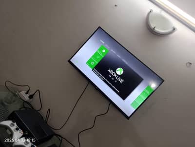 Xbox 360 with 2 controller and all