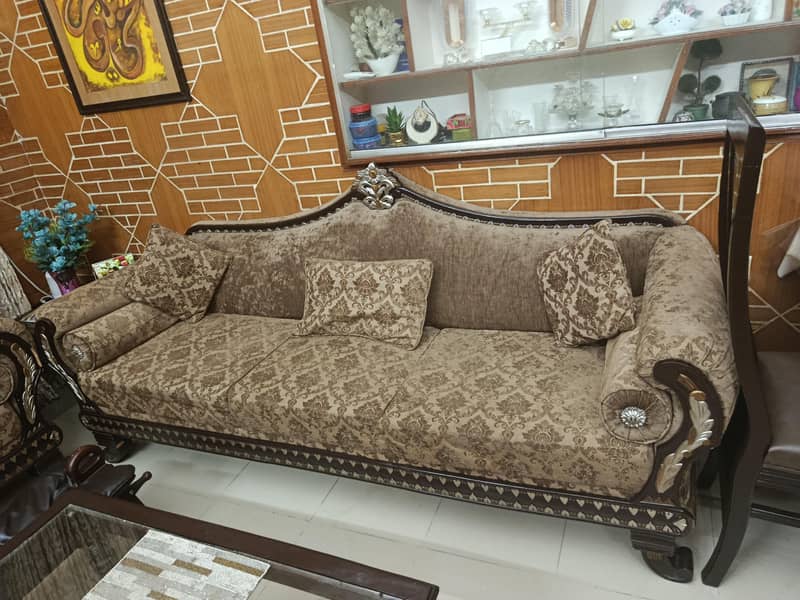 solid sofa chinioti style 1