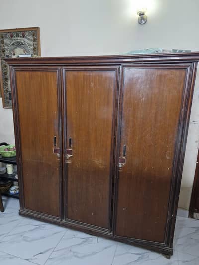 3 Portion Wodeen Wardrobe