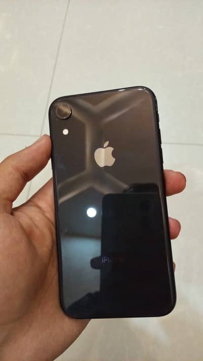 iPhone XR factory unlock