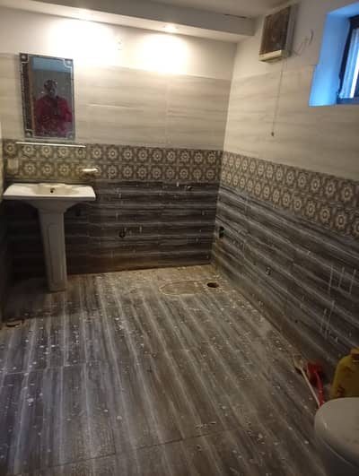 Near Allama Iqbal Town 2 Marla Full House for Sale Near Main Multan Road