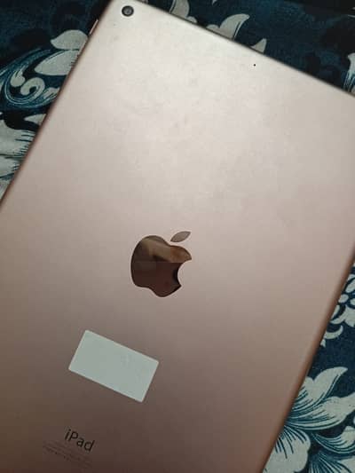 Apple iPad (7th Generation) – 128GB | Excellent Condition