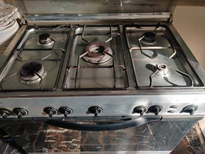 Indesit Cooking Range with Built-in Oven