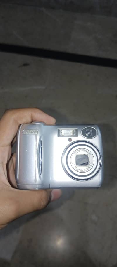 Nikon Camera coolpix 3200