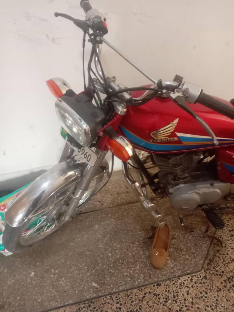 urgent sale  condition is good eavrage bahot achi ha 1