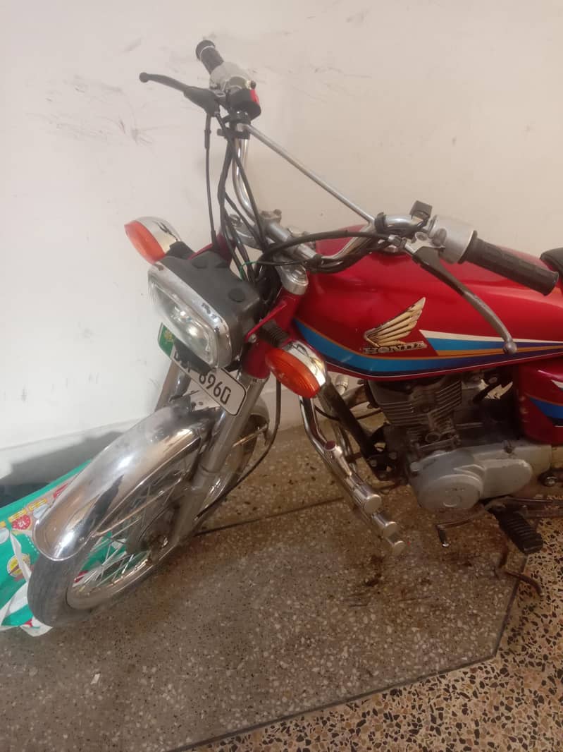 urgent sale  condition is good eavrage bahot achi ha 4