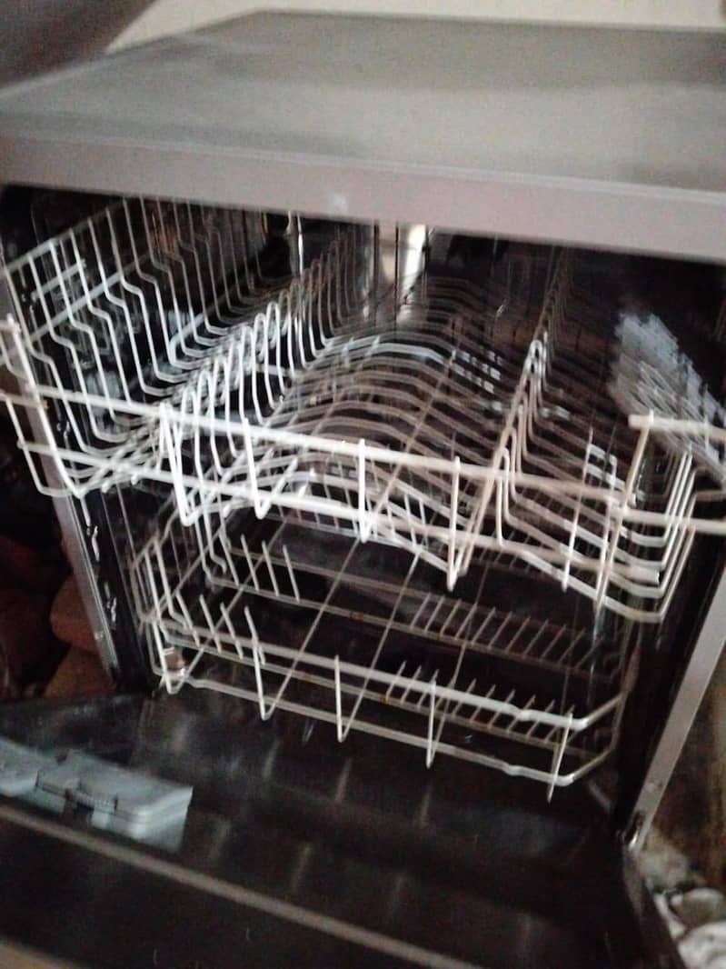 dish washer 4