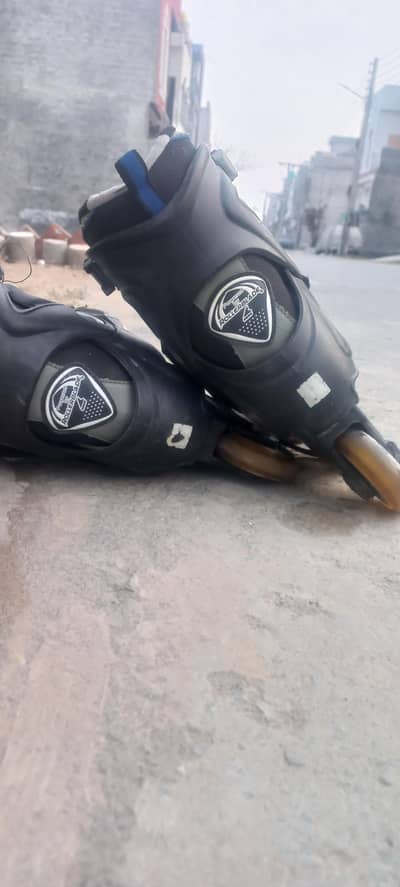 Skating shoes for sale size 9/42 (used condition)