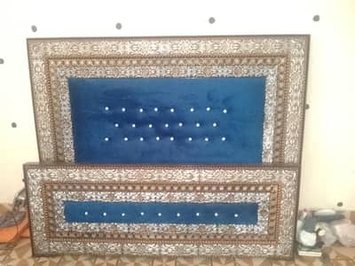 bed set poshish hua hai bad condition 10/10