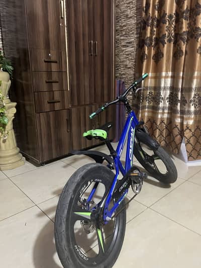 Cycle new 10by10 bilkul new ha